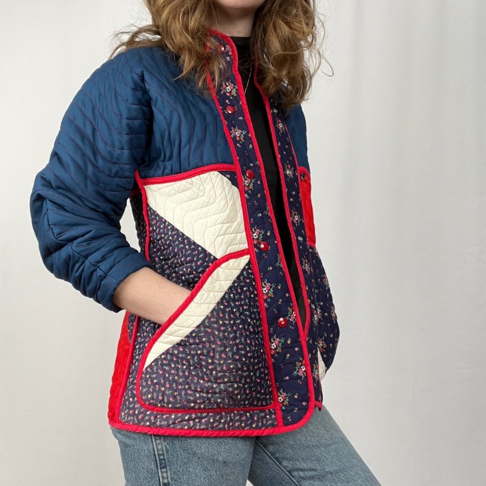Vintage 60s 70s Quilted Floral Light Jacket Oversized Cottagecore Grandmacore - Picture 4 of 9